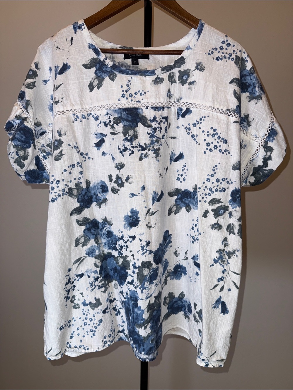 RD & Koko White Blue Floral 100% Linen Lace Trim Short Sleeve Blouse Size M